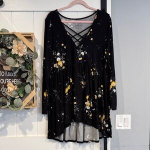 Torrid Black Floral Long Sleeve Top size 2 X